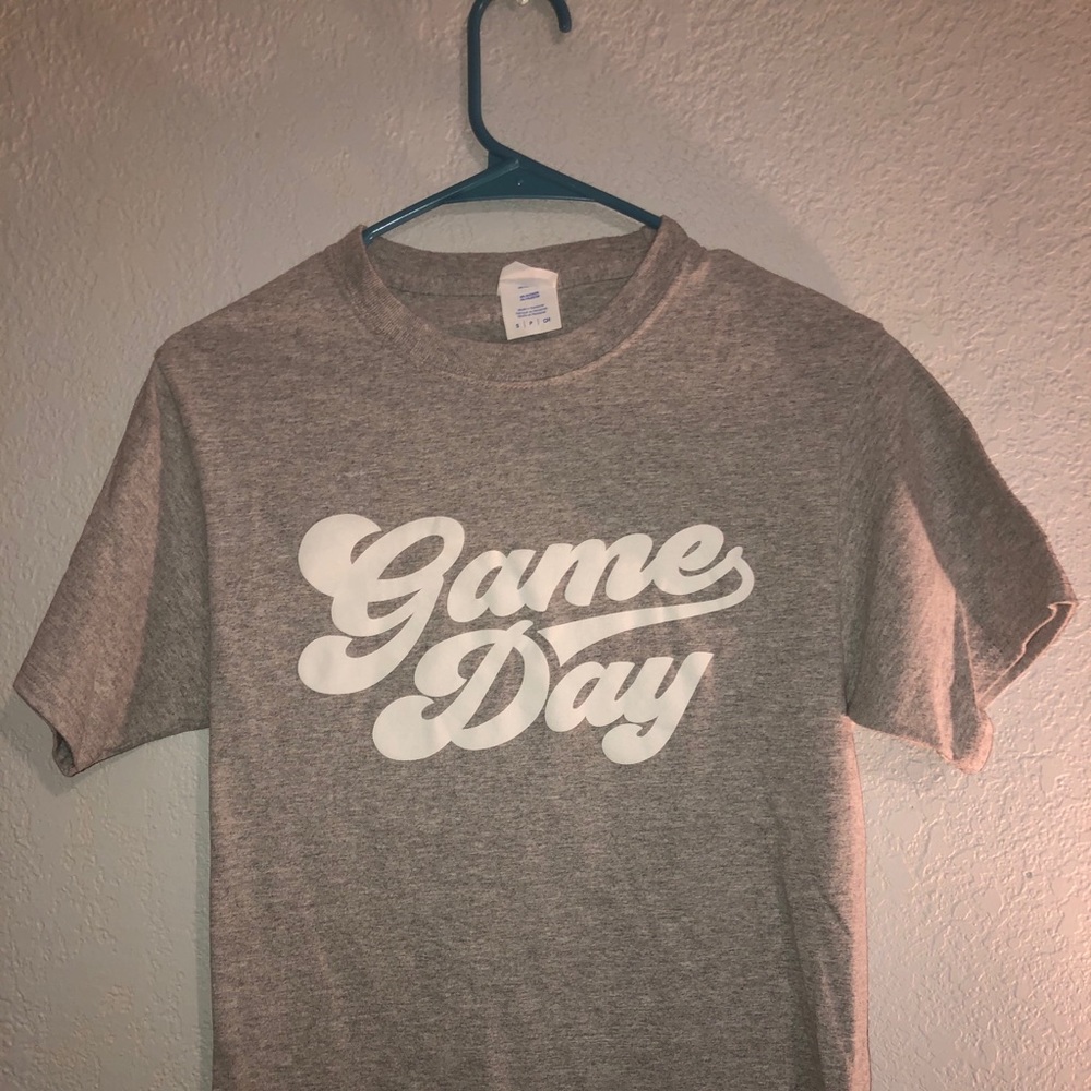 “game day” t-shirt